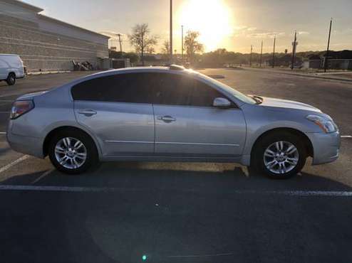 2012 Nissan Altima🔥Loaded🔥Leather🔥Sunroof🔥Rear camera🔥🔥🔥 - cars &... for sale in Schertz, TX