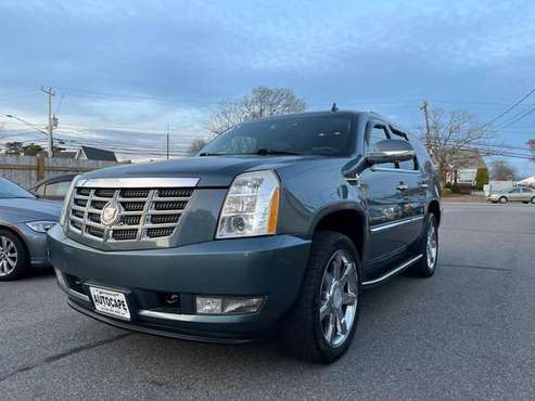 2008 CADILLAC ESCALADE LUXURY - cars & trucks - by dealer - vehicle... for sale in Hyannis, MA