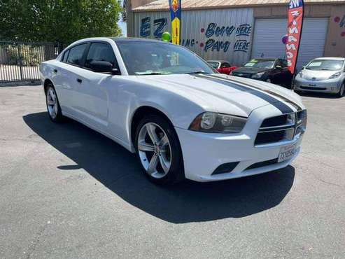 2011 Dodge Charger - - by dealer - vehicle automotive for sale in Lamont, CA