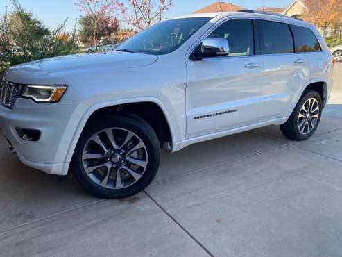 2017 Jeep Grand Cherokee Overland 4x4 - cars & trucks - by owner -... for sale in Clovis, CA