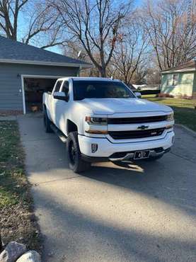 2017 Silverado Z71 LT - cars & trucks - by owner - vehicle... for sale in Creston, IA