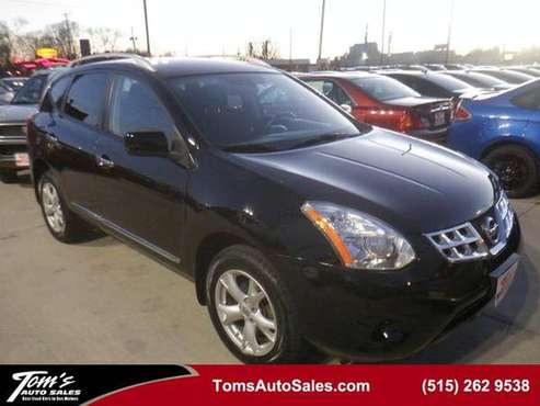 2011 Nissan Rogue SV - cars & trucks - by dealer - vehicle... for sale in Des Moines, IA