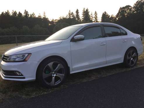 2016 VW Jetta SEL Autobahn edition lowest miles EVER ! for sale in Portland, OR