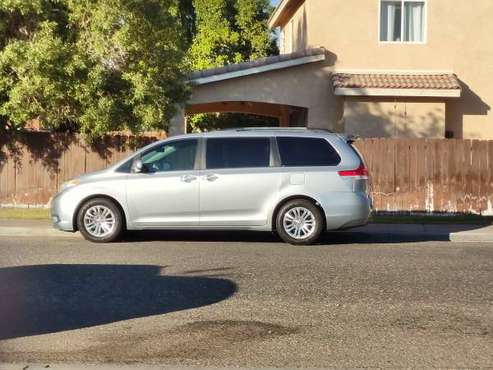 2012 Toyota Sienna XLE for sale in Calexico, CA