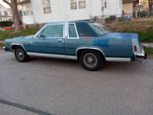 86 LTD Crown Victoria - cars & trucks - by owner - vehicle... for sale in Davenport, IA