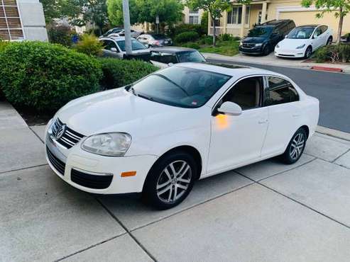 ! 2005 Volkswagen Jetta , 167k , leather , sunroof , clean title for sale in Rodeo, CA