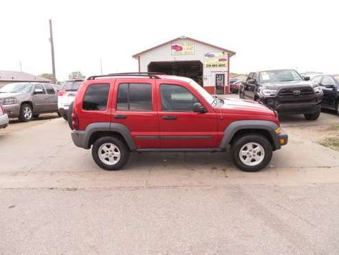 2007 Jeep Liberty 2WD 4dr Sport 218, 000 miles 1, 700 for sale in Waterloo, IA