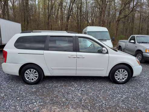 2011 kia Sedona - - by dealer - vehicle automotive sale for sale in Dover, PA