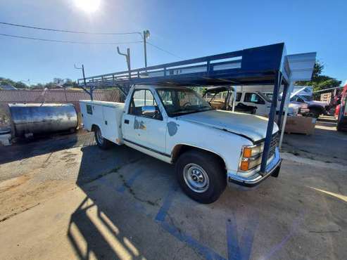 90 chevy 3500 utility truck w/ladder rack - - by for sale in Shingle Springs, CA