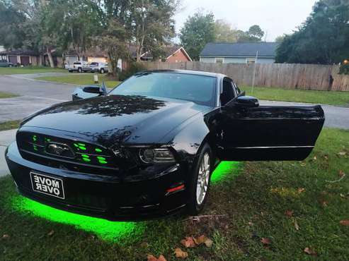 2014 Ford Mustang V6 6 Speed - cars & trucks - by owner - vehicle... for sale in Orange Park, FL