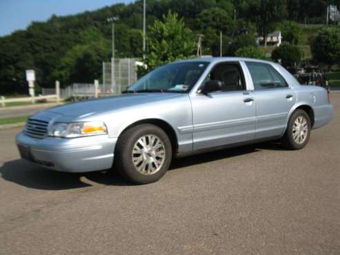 2004 Ford Crown Victoria - cars & trucks - by owner - vehicle... for sale in Endwell, NY