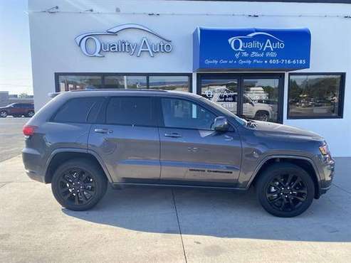 2019 JEEP GRAND CHEROKEE Altitude - SUV - cars & trucks - by dealer... for sale in Gillette, WY