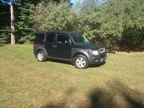 2005 Honda Element EX - cars & trucks - by owner - vehicle... for sale in Douglas, MI