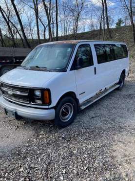 2002 Chevy Express G3500 for sale in Eldora, IA