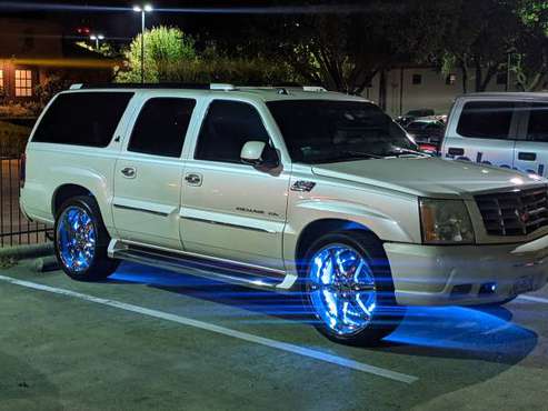 2004 ESCALADE "ESV" w/24" LEDGLOW MILLION COLOR LIGHTING - cars &... for sale in Plano, TX