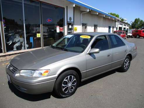 1998 TOYOTA CAMRY LE SEDAN - cars & trucks - by dealer - vehicle... for sale in Longview, OR