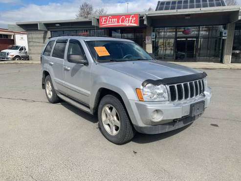 2005 Jeep Grand Cherokee Hemi Limited LOW Miles Leather - cars & for sale in Anchorage, AK