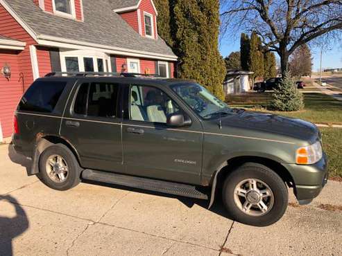 2004 Explorer XLT - cars & trucks - by owner - vehicle automotive sale for sale in Oostburg, WI