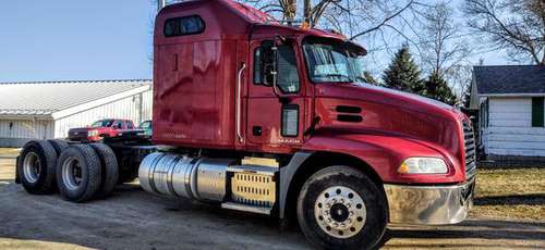 2013 Mack cxu613 semi tractor truck trailer 18 wheeler - cars & for sale in Faribault, MN