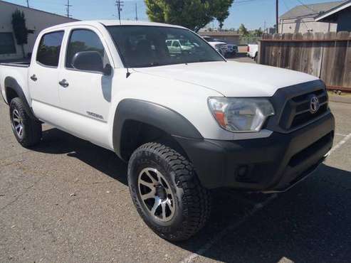 2015 TOYOTA TACOMA 4X4 LOW MILES ! - - by dealer for sale in Redding, CA