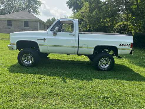 1987 Chevy Pickup - cars & trucks - by owner - vehicle automotive sale for sale in Indianapolis, IN