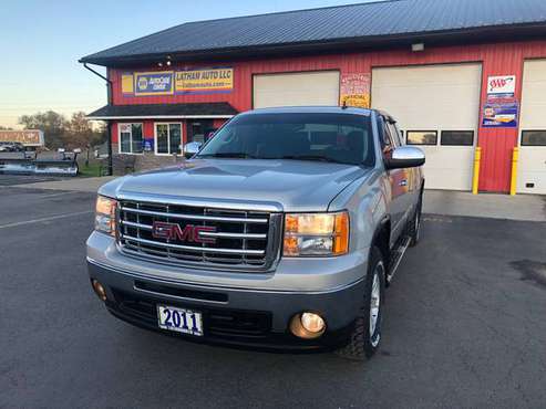 2011 GMC Sierra 1500 SLE 4X4 Extended Cab Z71--GREAT CONDITION!!! for sale in Ogdensburg, NY