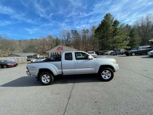 2007 Toyota Tacoma access cab 4x4 - - by dealer for sale in Rocky Mount, VA