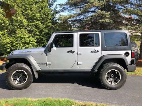 2014 Jeep Wrangler Rubicon Unlimited Sport Utility w/ Hard & Soft... for sale in Upton, MA