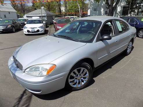 2004 Ford Taurus SE ( 8532) - - by dealer - vehicle for sale in Minneapolis, MN