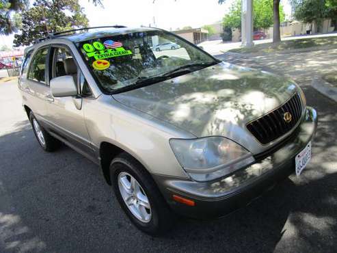 XXXXX 2000 Lexus RX300 AWD Clean TITLE Excellent Condition must for sale in Fresno, CA