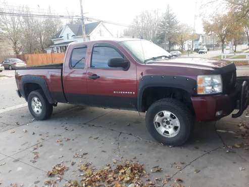 08 chevy 1500 5.3L - cars & trucks - by owner - vehicle automotive... for sale in Durand, MI