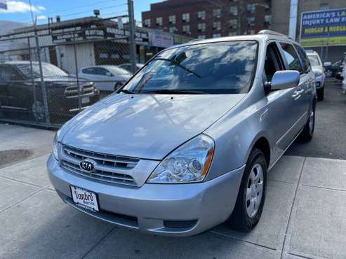 2010 Kia Sedona Only 69,000 Miles!!! - cars & trucks - by dealer -... for sale in STATEN ISLAND, NY