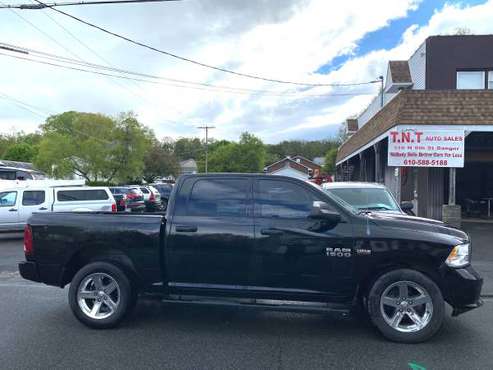 2014 RAM Crew Cab HEMI 4x4/Low Miles - - by dealer for sale in Bangor, PA
