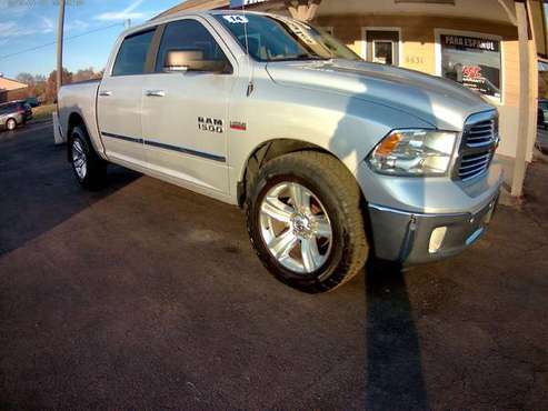 2014 RAM 1500 CREW CAB SLT - cars & trucks - by dealer - vehicle... for sale in Shawnee, MO