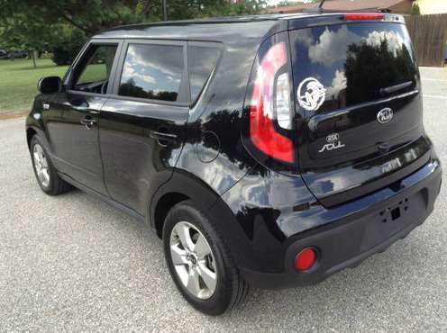 KIA 2019 SOUL , 1400 MILE - cars & trucks - by dealer - vehicle... for sale in Clinton, District Of Columbia