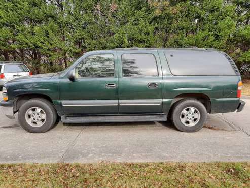 2003 Suburban 4x4 - cars & trucks - by owner - vehicle automotive sale for sale in Grayson, GA