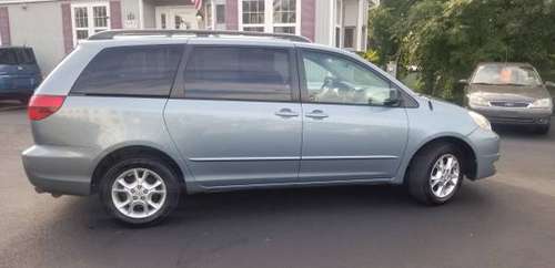 2004 Toyota Sienna LE AWD for sale in Worcester, MA