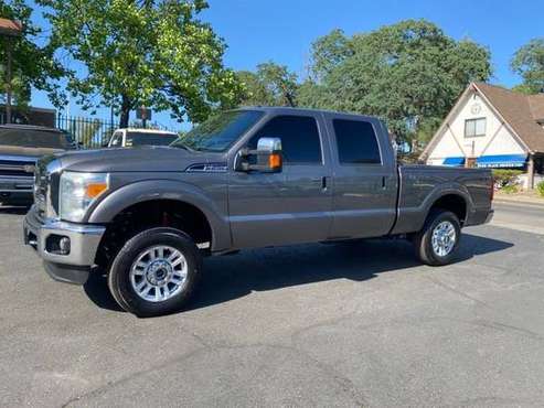 2011 Ford F250 Super Duty Lariat Crew Cab 4X4 Lifted Tow Package for sale in Fair Oaks, NV