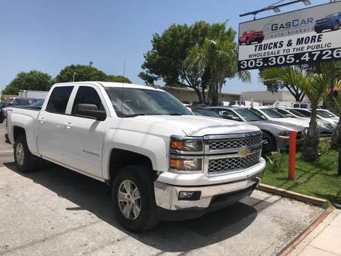 2015 Chevy Silverado LT 4x4 FINANCING AVAILABLE - cars & trucks - by... for sale in Miami, FL