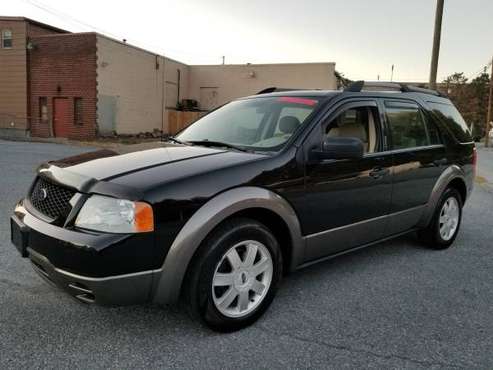 2005 Ford Freestyle SE ONLY 96k WARRANTY AVAILABLE for sale in HARRISBURG, PA
