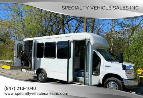 2011 Ford E350 12 Passenger handicap wheelchair accessible shuttle for sale in SKOKIE, WI