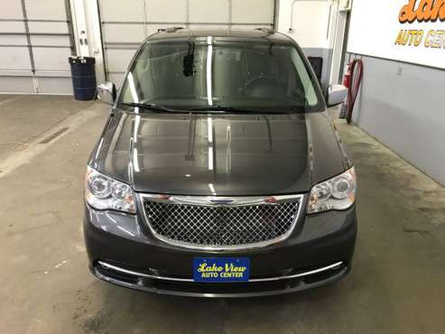 2015 Chrysler Town and Country Platinum 53k - - by for sale in Oshkosh, WI