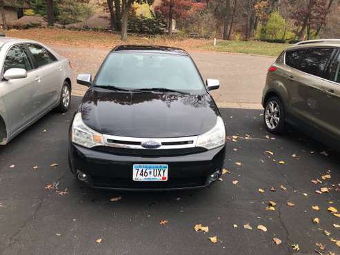 2010 Ford Focus SEL - cars & trucks - by owner - vehicle automotive... for sale in Saint Paul, MN