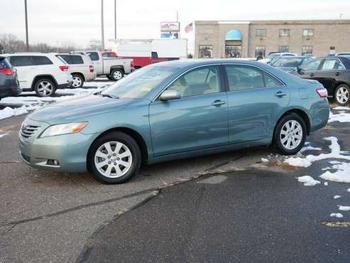 2009 Toyota Camry XLE SUPER MINT WITH LOW MILES SEE PHOTOS - cars &... for sale in Minneapolis, MN