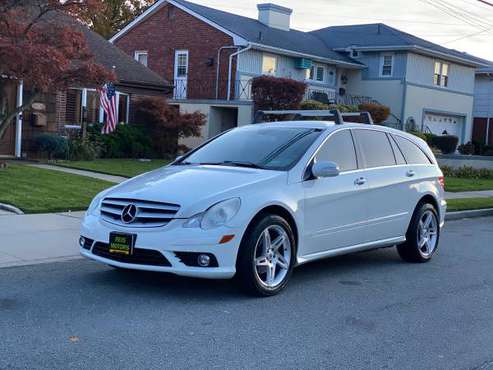 2008 Mercedes Benz R320 Cdi 4matic no accident clean CARFAX 3rd row... for sale in Lawrence, NY