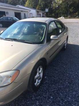 2001 Ford Taurus 13000miles for sale in Blountville, TN