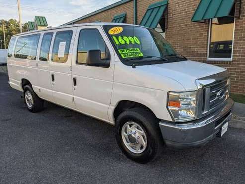 2011 Ford E-Series Wagon E-350 SD XL - - by dealer for sale in Knoxville, TN