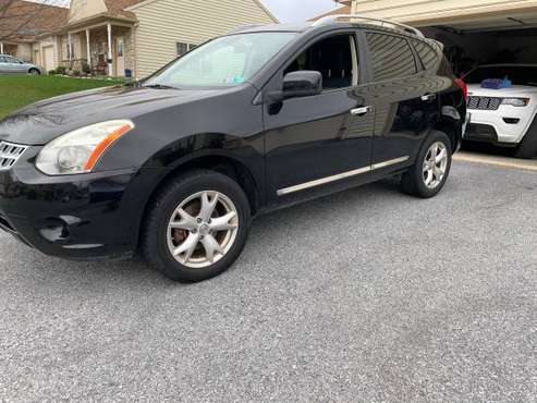 2011 Nissan Rogue sv - cars & trucks - by owner - vehicle automotive... for sale in Lebanon, PA