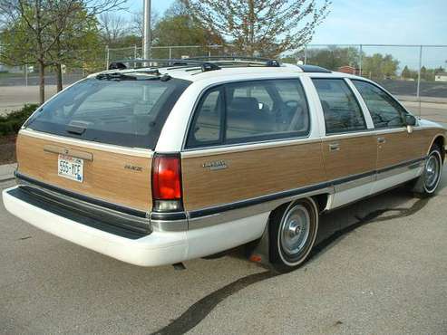 1993 Buick Roadmaster Wagon Chevy Caprice for sale in milwaukee, WI