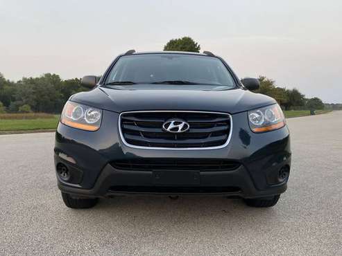 2010 HYUNDAI SANTA FE GLS - cars & trucks - by owner - vehicle... for sale in Crystal Lake, IL